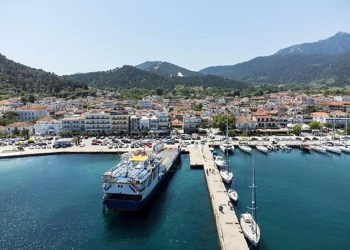 Marina View 度假居 *